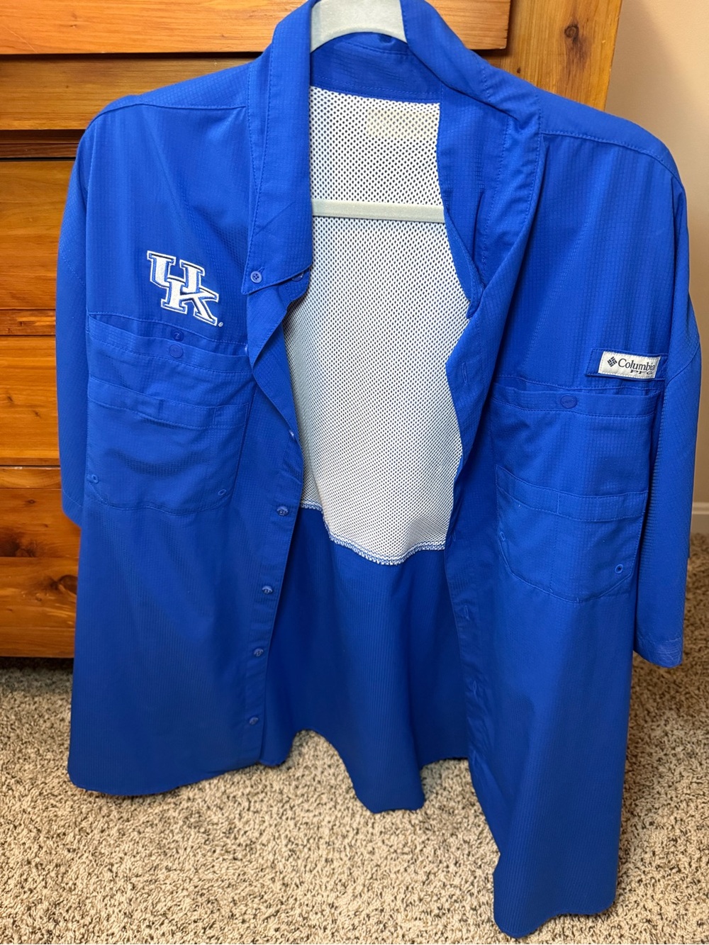 Columbia PFG Kentucky shirt
